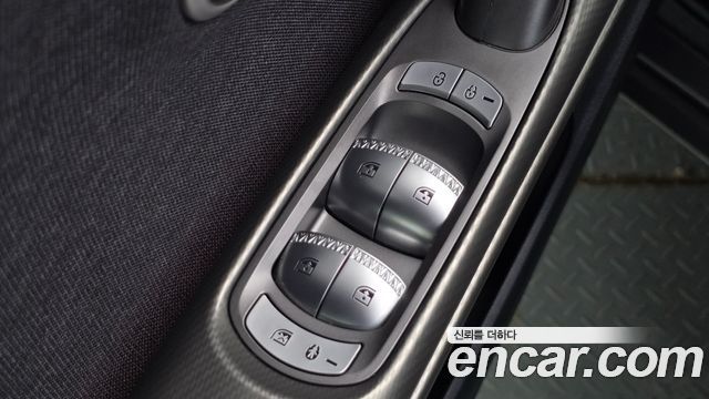 Genesis GV60 Standard 2022 — фото 35