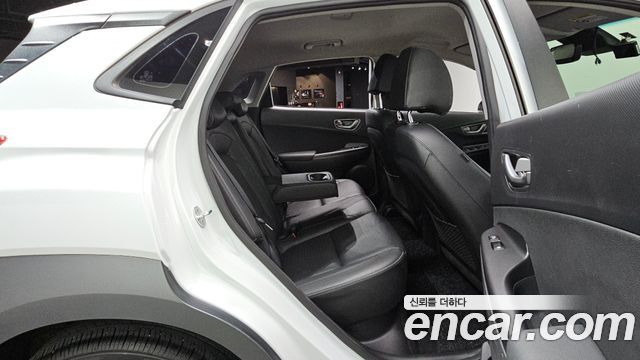 Hyundai Kona Electric Premium 2020 — фото 12