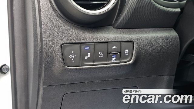 Hyundai Kona Electric Premium 2020 — фото 15