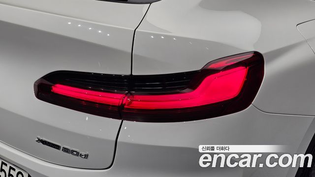 BMW X4 (G02) xDrive20d xLine 2022 — фото 23