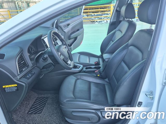 Hyundai Avante (AD) 1.6 GDI Value Plus 2018 — фото 6