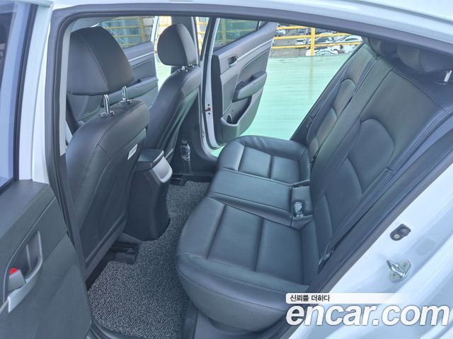 Hyundai Avante (AD) 1.6 GDI Value Plus 2018 — фото 7