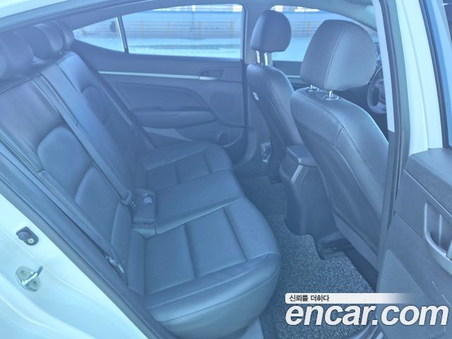 Hyundai Avante (AD) 1.6 GDI Value Plus 2018 — фото 9