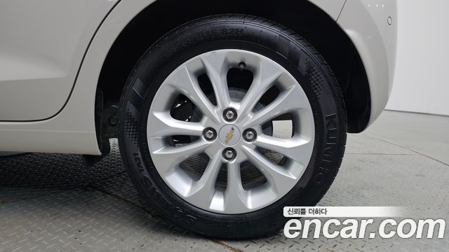 Chevrolet Spark Premier 2019 — фото 21