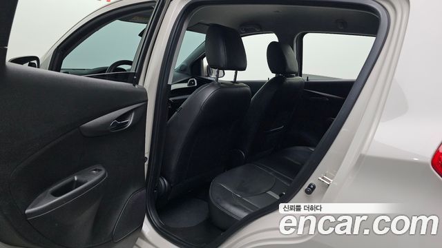 Chevrolet Spark Premier 2019 — фото 26