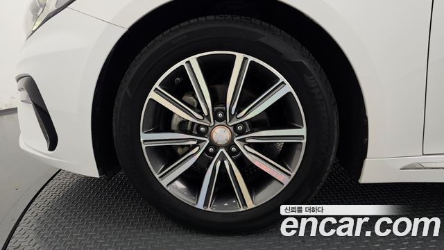Kia K5 (II) 2.0 Prestige 2019 — фото 5