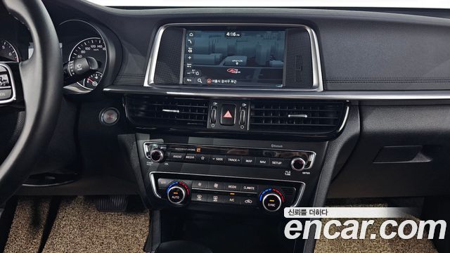 Kia K5 (II) 2.0 Prestige 2019 — фото 14
