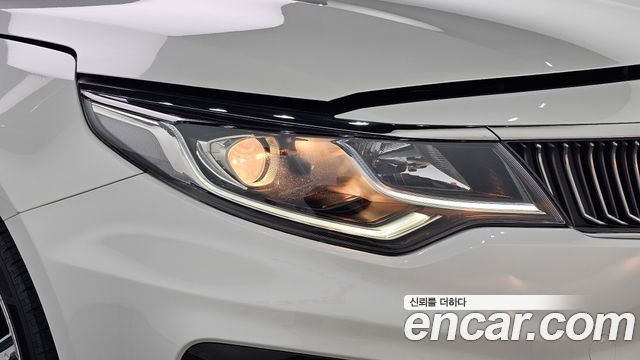 Kia K5 (II) 2.0 Prestige 2019 — фото 22