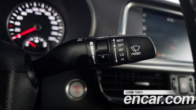 Kia K5 (II) 2.0 Prestige 2019 — фото 32