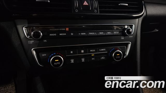 Kia K5 (II) 2.0 Prestige 2019 — фото 34