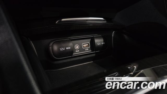 Kia K5 (II) 2.0 Prestige 2019 — фото 35