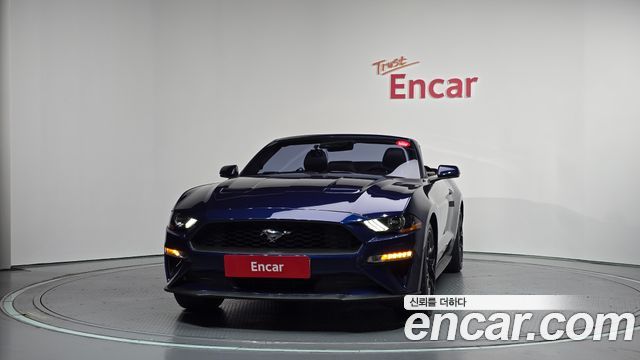 Ford Mustang Convertible 2019 — фото 3