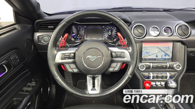 Ford Mustang Convertible 2019 — фото 13