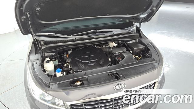 Kia Carnival Gasoline 9-Seater Noblesse Special 2019 — фото 6