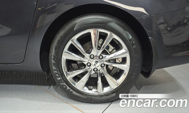 Kia Carnival Gasoline 9-Seater Noblesse Special 2019 — фото 21