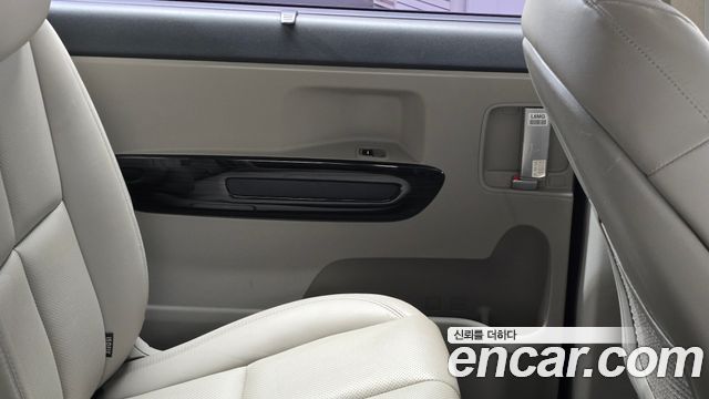 Kia Carnival Gasoline 9-Seater Noblesse Special 2019 — фото 25