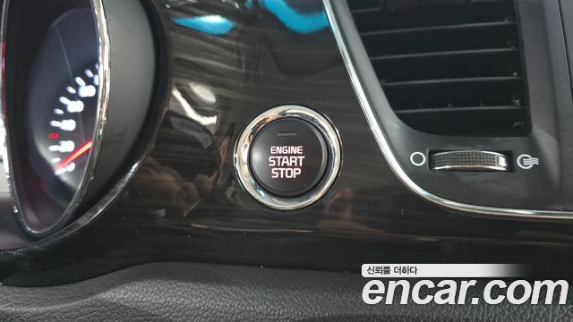 Kia Carnival Gasoline 9-Seater Noblesse Special 2019 — фото 28