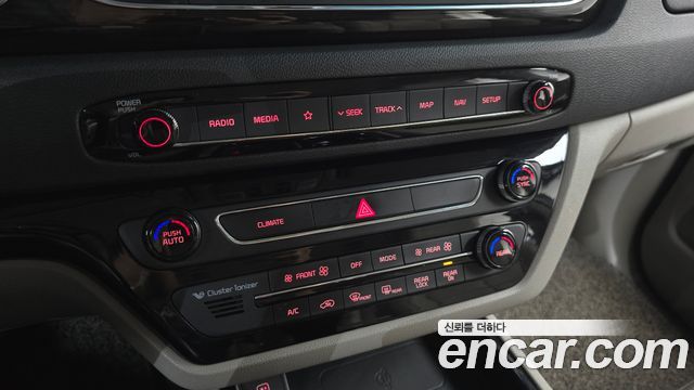 Kia Carnival Gasoline 9-Seater Noblesse Special 2019 — фото 32