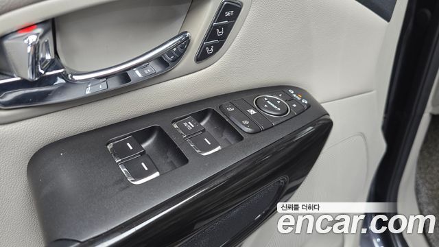 Kia Carnival Gasoline 9-Seater Noblesse Special 2019 — фото 33