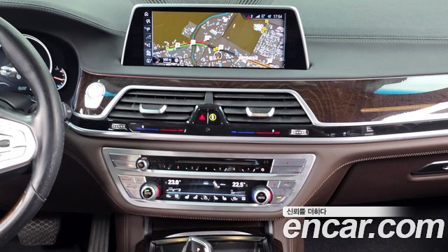BMW 7 Series (G11) 740Ld xDrive 2016 — фото 18
