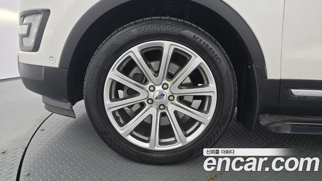 Ford Explorer 2.3 Limited 4WD 5th 2016 — фото 5