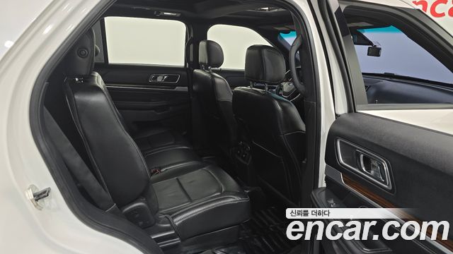 Ford Explorer 2.3 Limited 4WD 5th 2016 — фото 11