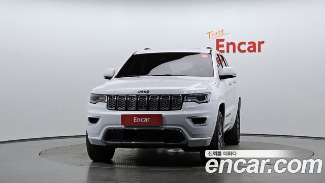 Jeep Grand Cherokee 3.0 Diesel Overland WK2 2018 — фото 3