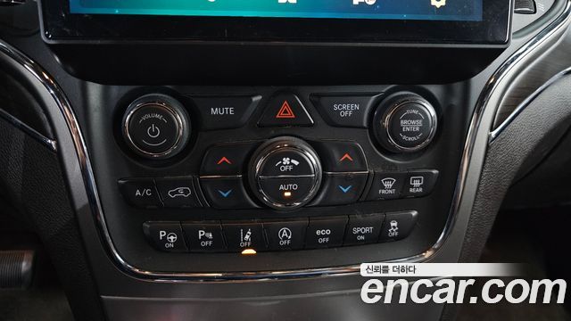 Jeep Grand Cherokee 3.0 Diesel Overland WK2 2018 — фото 17
