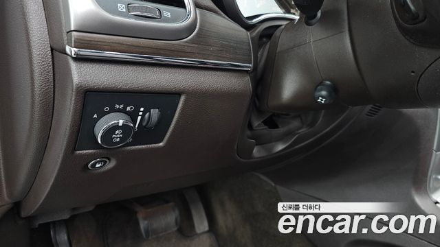Jeep Grand Cherokee 3.0 Diesel Overland WK2 2018 — фото 20