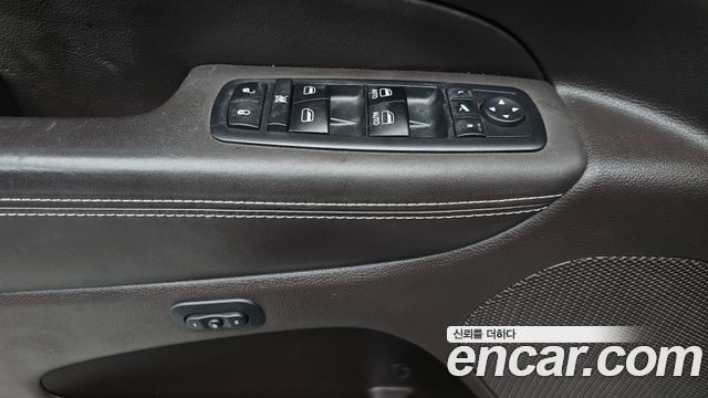Jeep Grand Cherokee 3.0 Diesel Overland WK2 2018 — фото 27