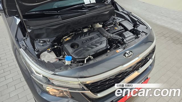 Kia Seltos Diesel 1.6 4WD Prestige 2021 — фото 6