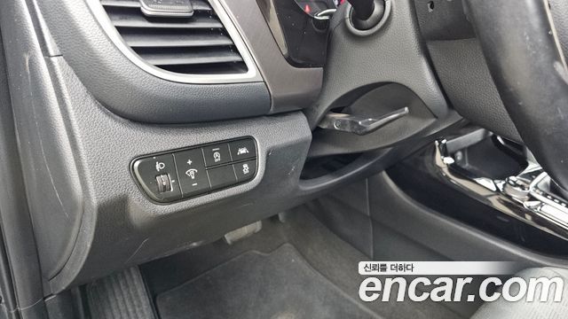 Kia Seltos Diesel 1.6 4WD Prestige 2021 — фото 18