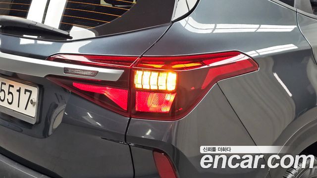 Kia Seltos Diesel 1.6 4WD Prestige 2021 — фото 23