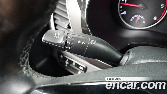 Kia Seltos Diesel 1.6 4WD Prestige 2021 — фото 27