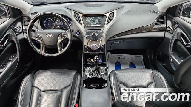 Hyundai Grandeur (HG) HG240 Luxury 2011 — фото 7