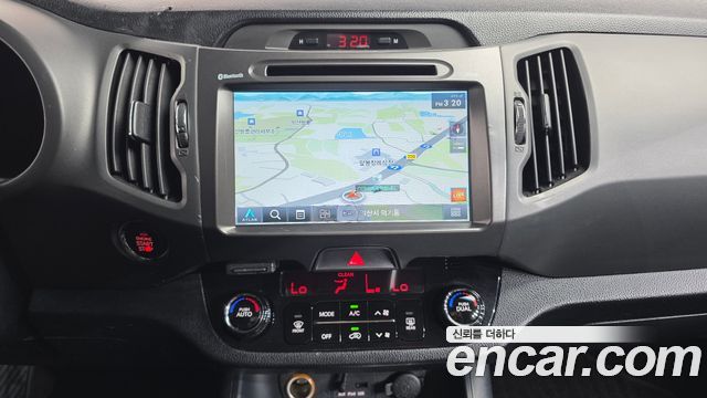 Kia Sportage R Diesel 2WD TLX High-Deluxe 2012 — фото 14
