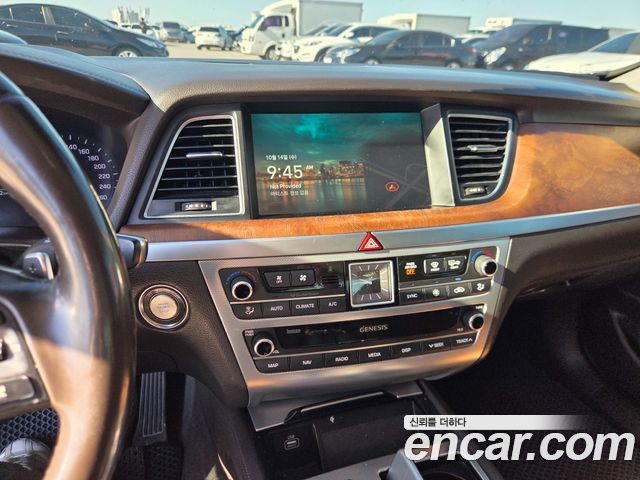 Genesis G80 2.2D AWD Premium Luxury 2019 — фото 15