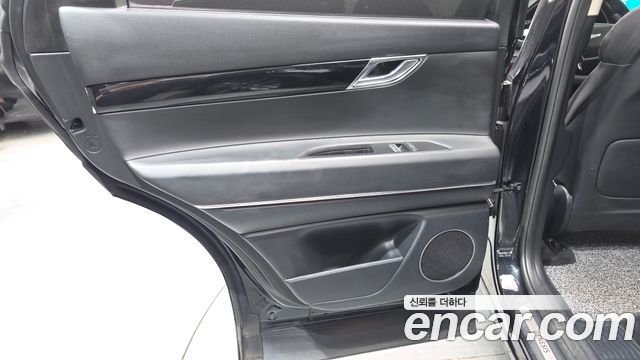 Genesis GV80 2.5T Gasoline 2WD 2022 — фото 25