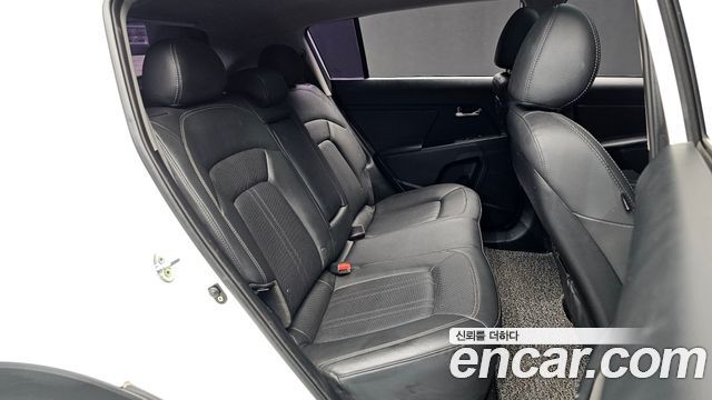 Kia Sportage R Diesel 2WD Prestige 2015 — фото 12
