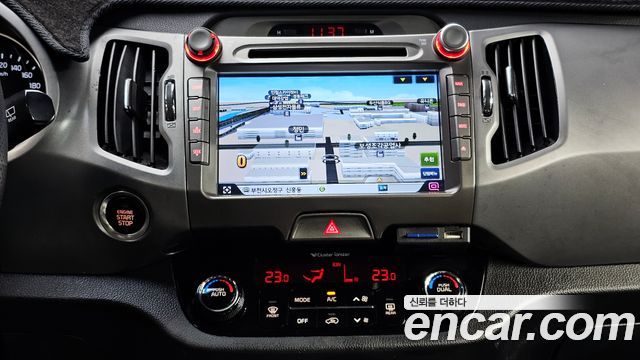 Kia Sportage R Diesel 2WD Prestige 2015 — фото 14