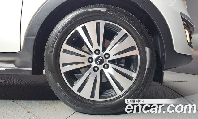 Kia Sportage R Diesel 2WD Prestige 2015 — фото 21