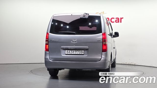 Hyundai Grand Starex 3-Seater VAN CVX Luxury 2014 — фото 4