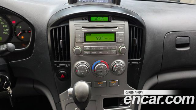 Hyundai Grand Starex 3-Seater VAN CVX Luxury 2014 — фото 24