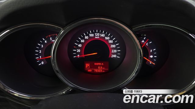 Kia Sorento R Diesel 2.0 2WD TLX Premium 2012 — фото 8