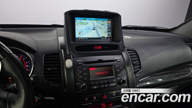 Kia Sorento R Diesel 2.0 2WD TLX Premium 2012 — фото 15