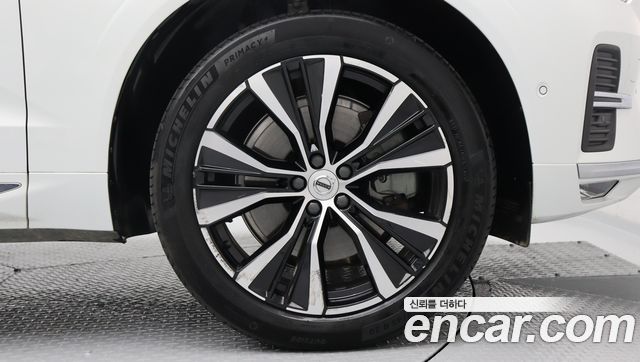 Volvo XC60 (II) B6 Ultra Bright 2025 — фото 5