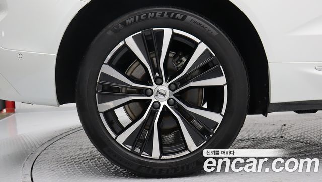 Volvo XC60 (II) B6 Ultra Bright 2025 — фото 6