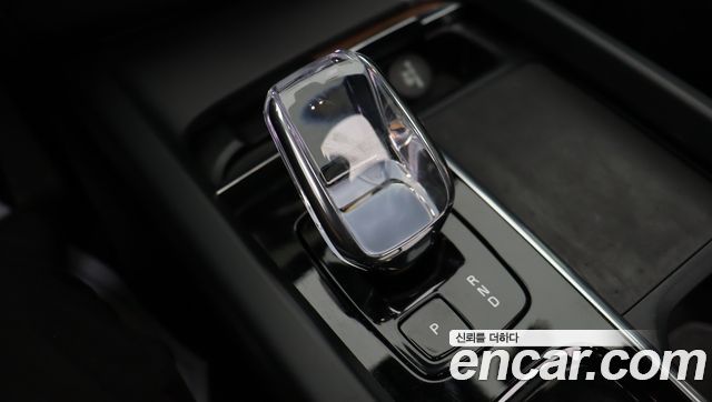 Volvo XC60 (II) B6 Ultra Bright 2025 — фото 15