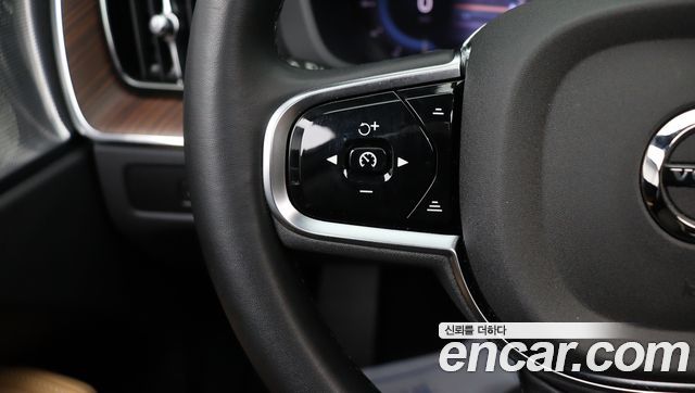 Volvo XC60 (II) B6 Ultra Bright 2025 — фото 22