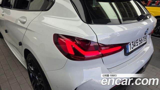 BMW 1 Series (F40) 120i M Sports 2021 — фото 23